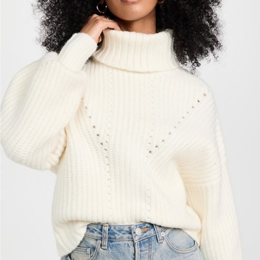 Varley Rohan Cropped Knit White Turtleneck Sweater with Ribbed Collar